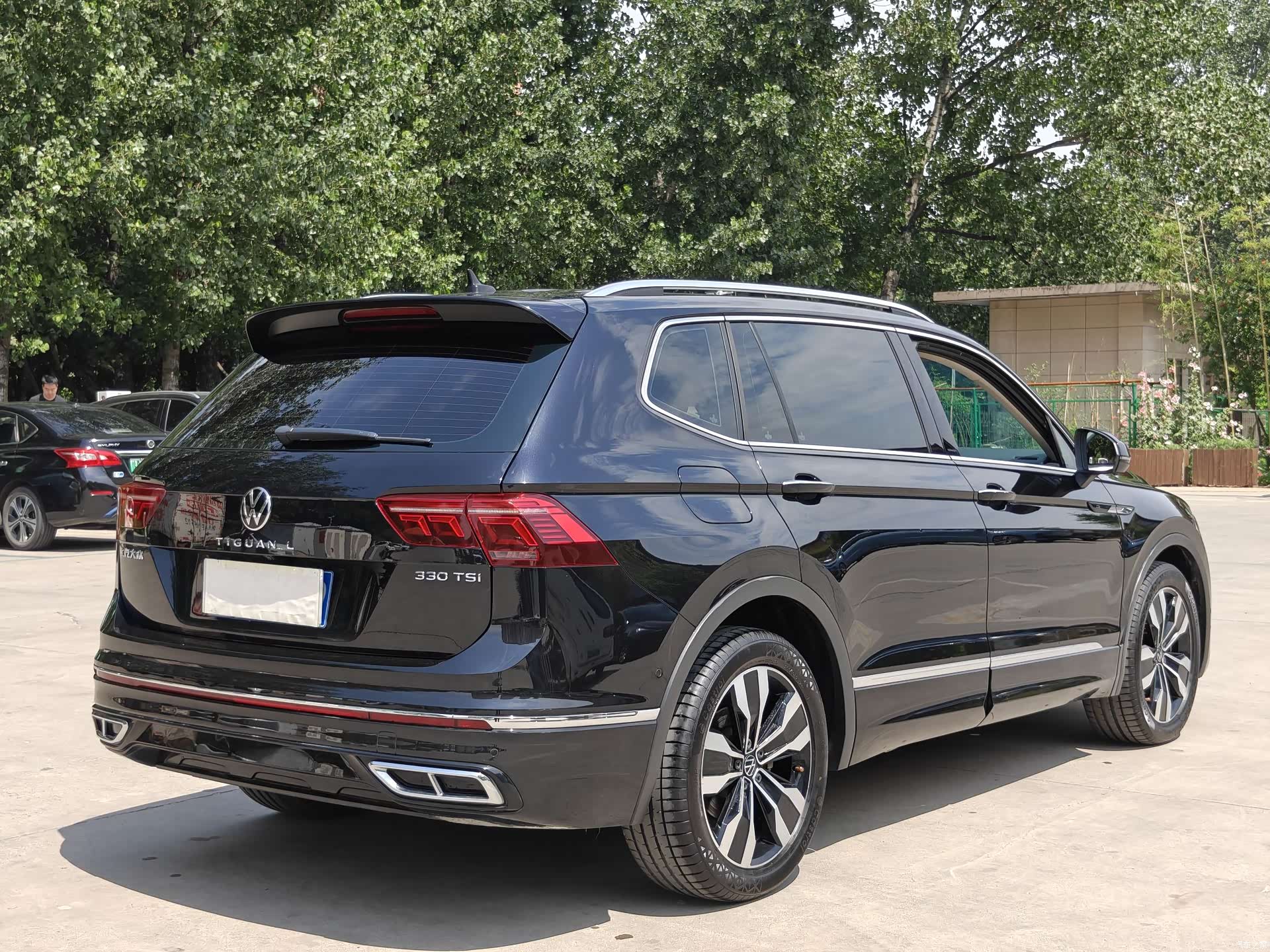 Volkswagen Tiguan L, 2023 4