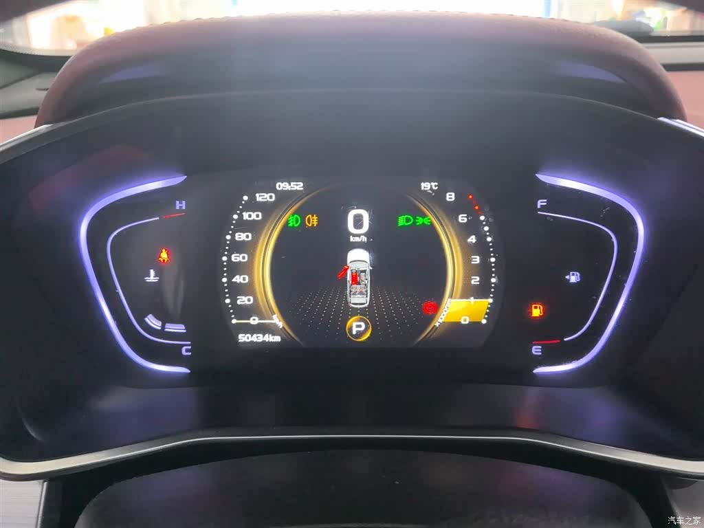 Geely Coolray, 2019 12