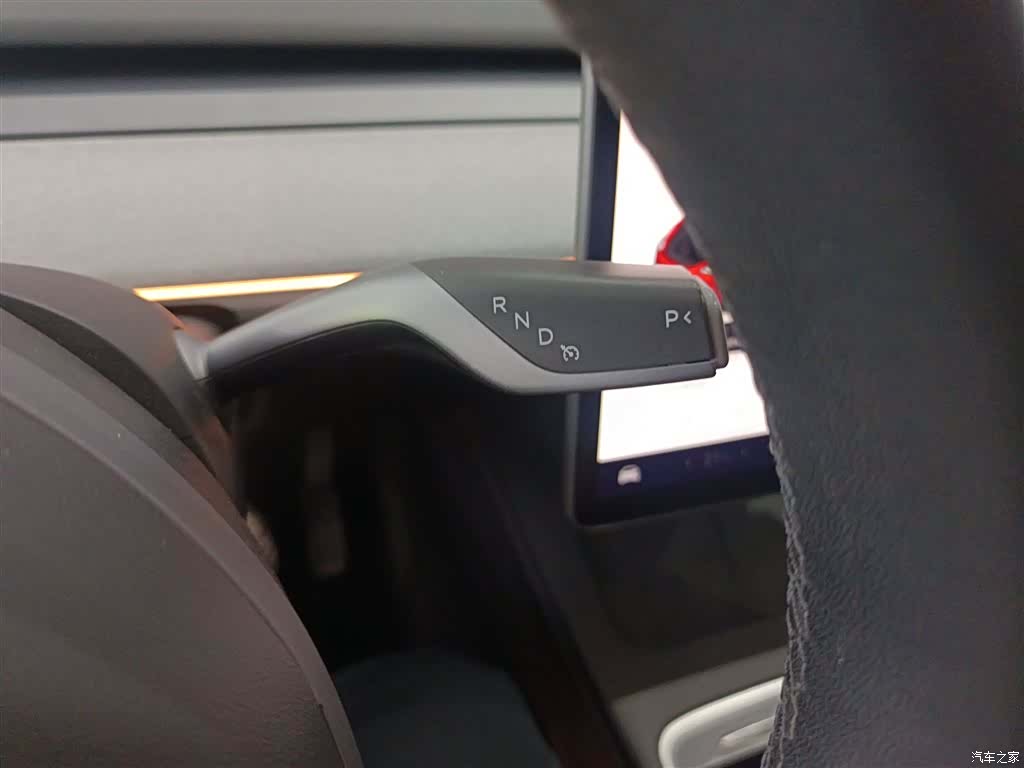 Tesla Model Y, 2023 14