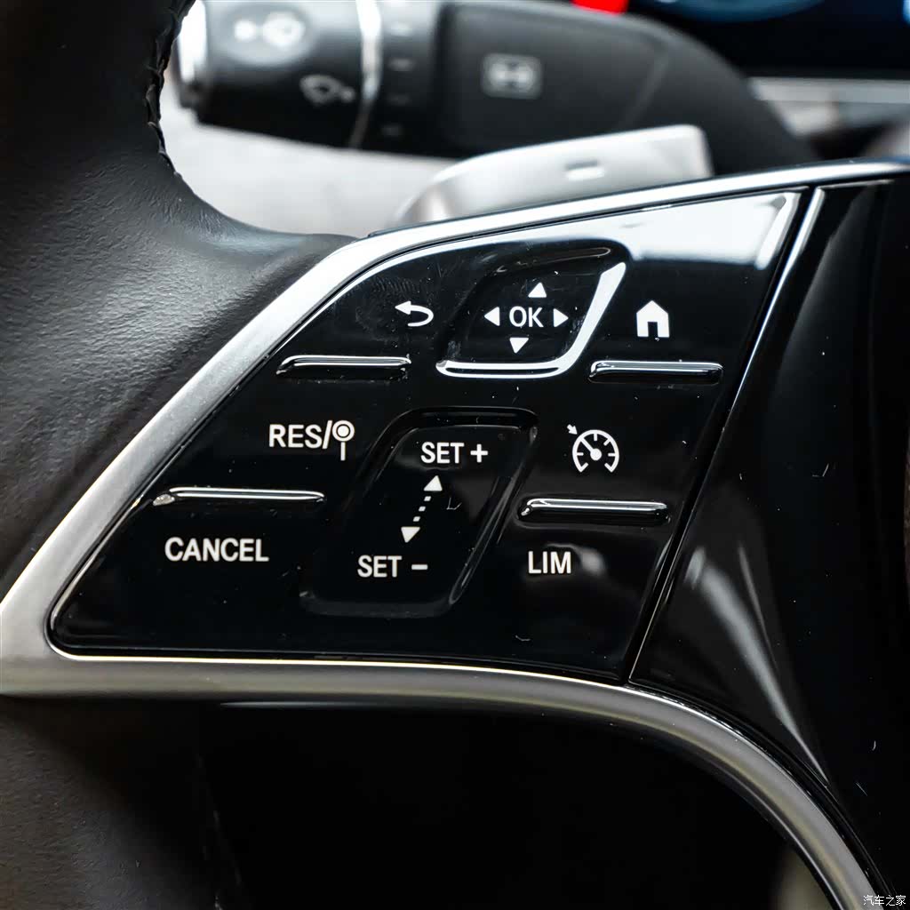 Mercedes-Benz E-Class, 2024 19