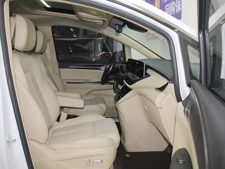 Buick GL8 2021, фото 10