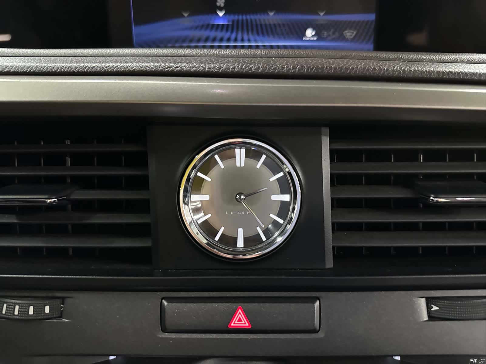 Lexus RX, 2022 19