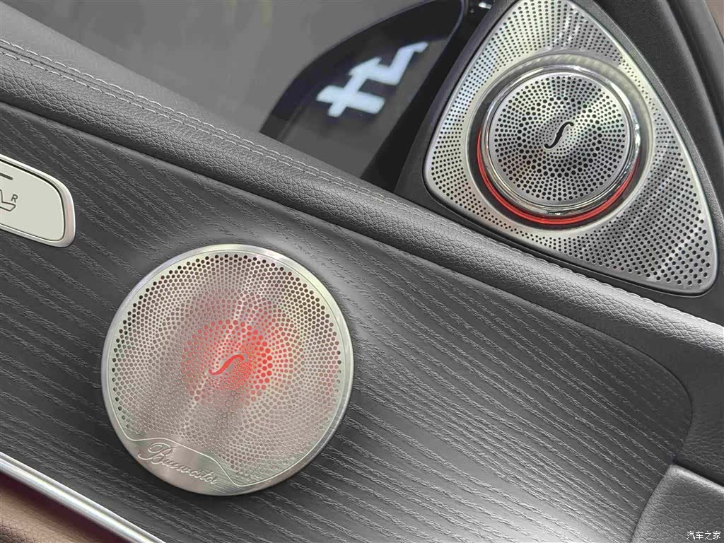 Mercedes-Benz E-Class, 2019 11