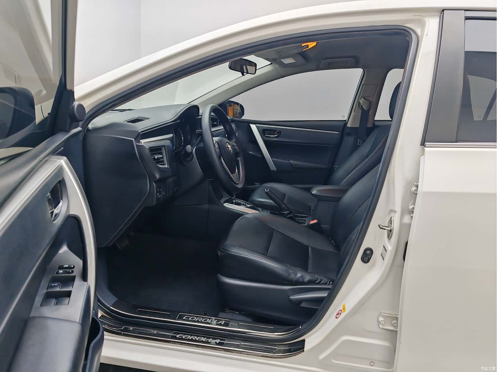Toyota Corolla, 2015 14