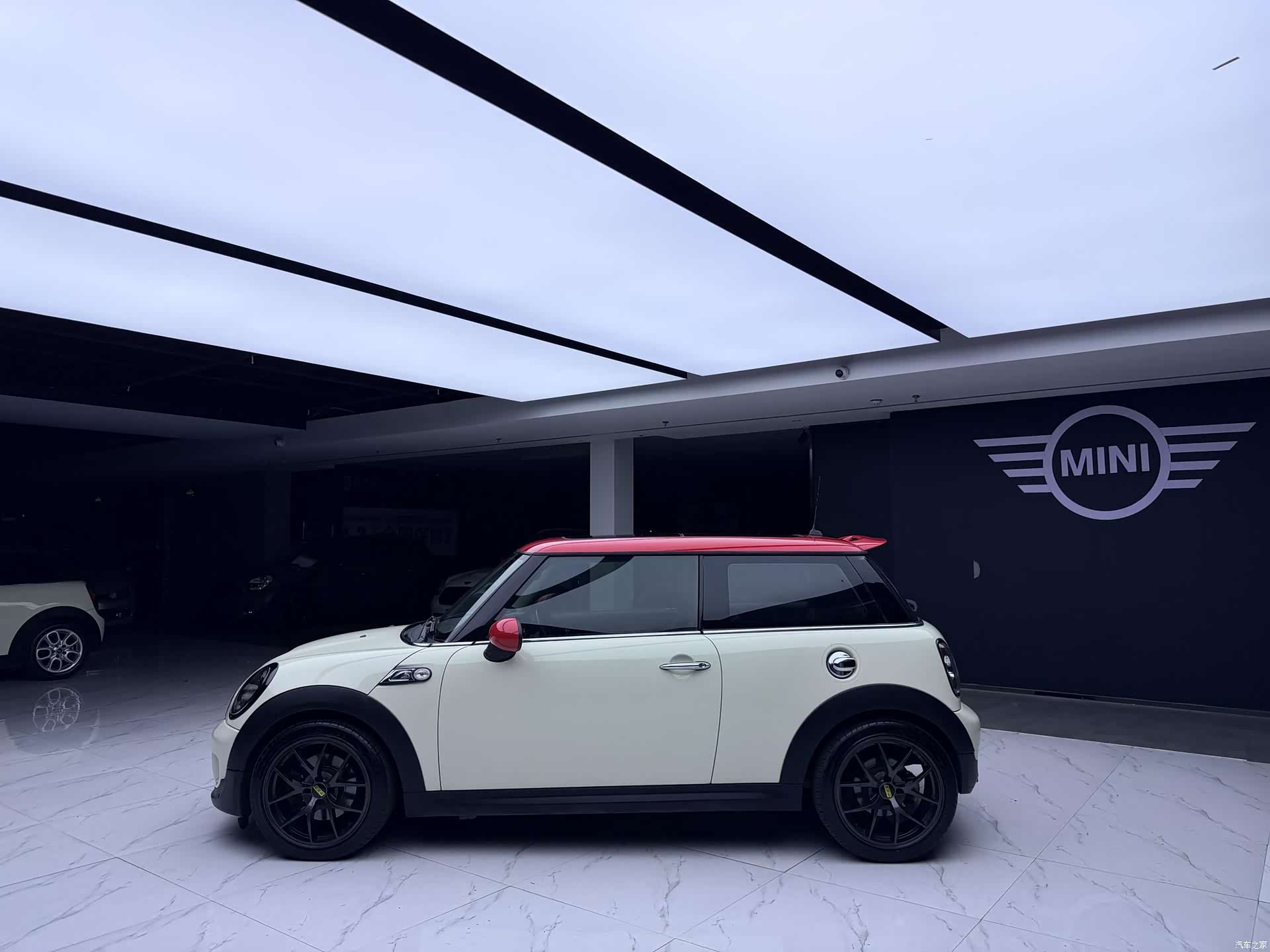 Mini Cooper, 2012 9