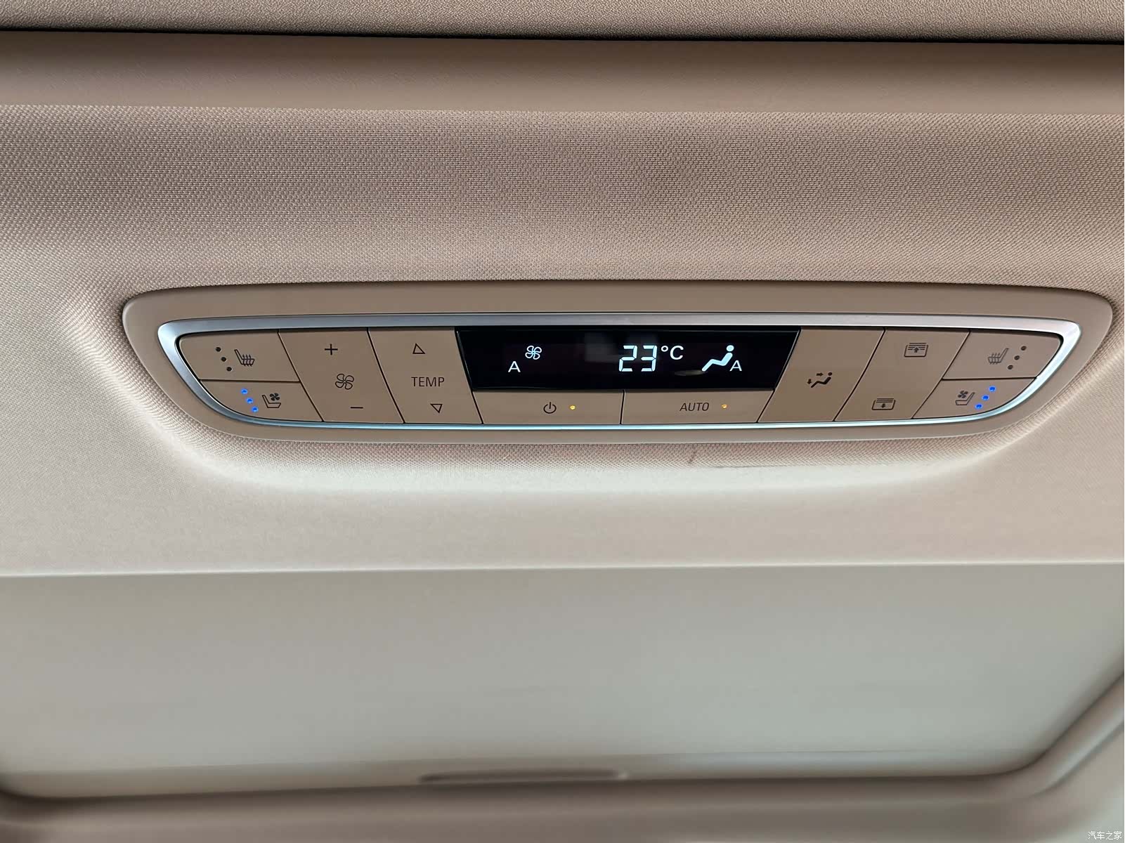 Buick GL8, 2020 7