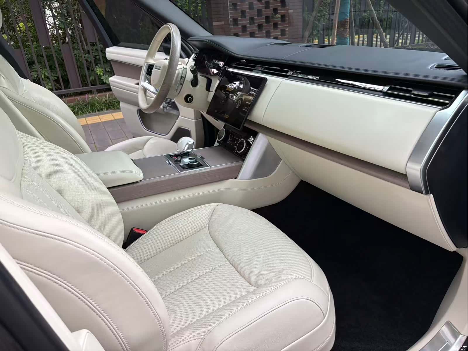 Land Rover Range Rover, 2024 9