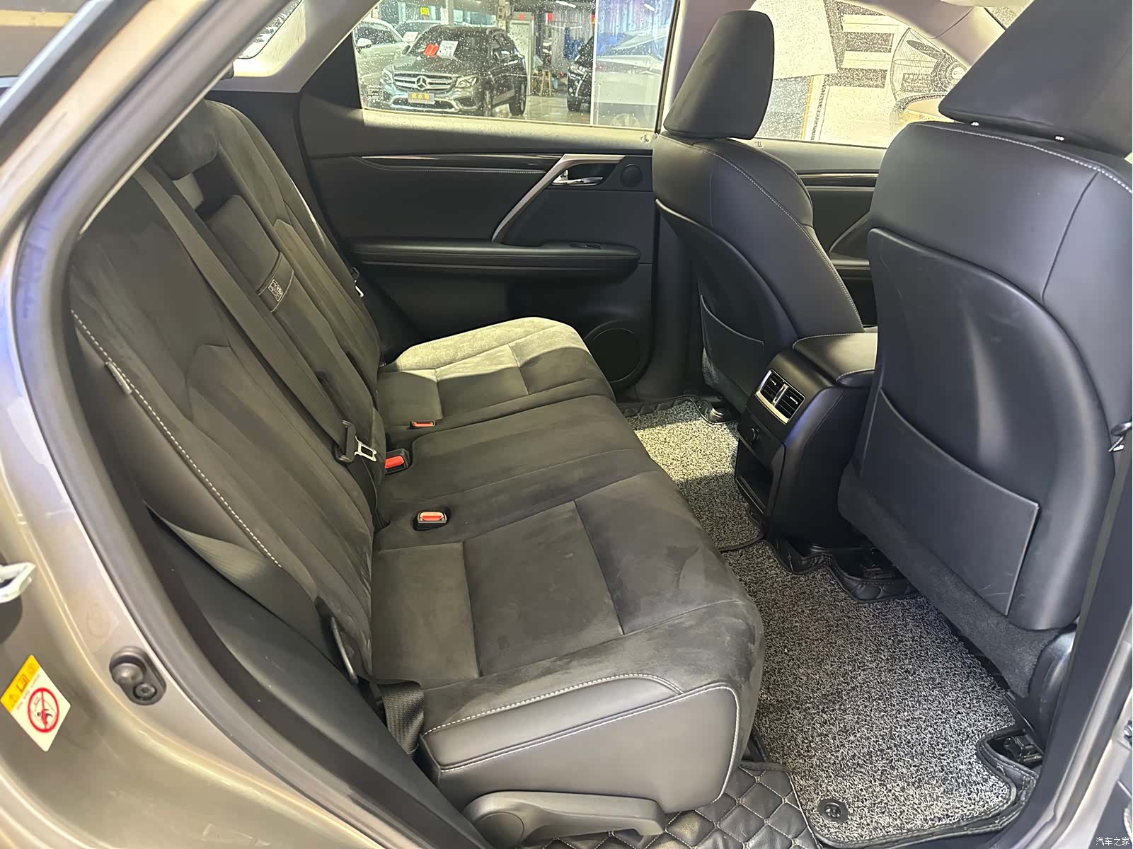 Lexus RX, 2017 11
