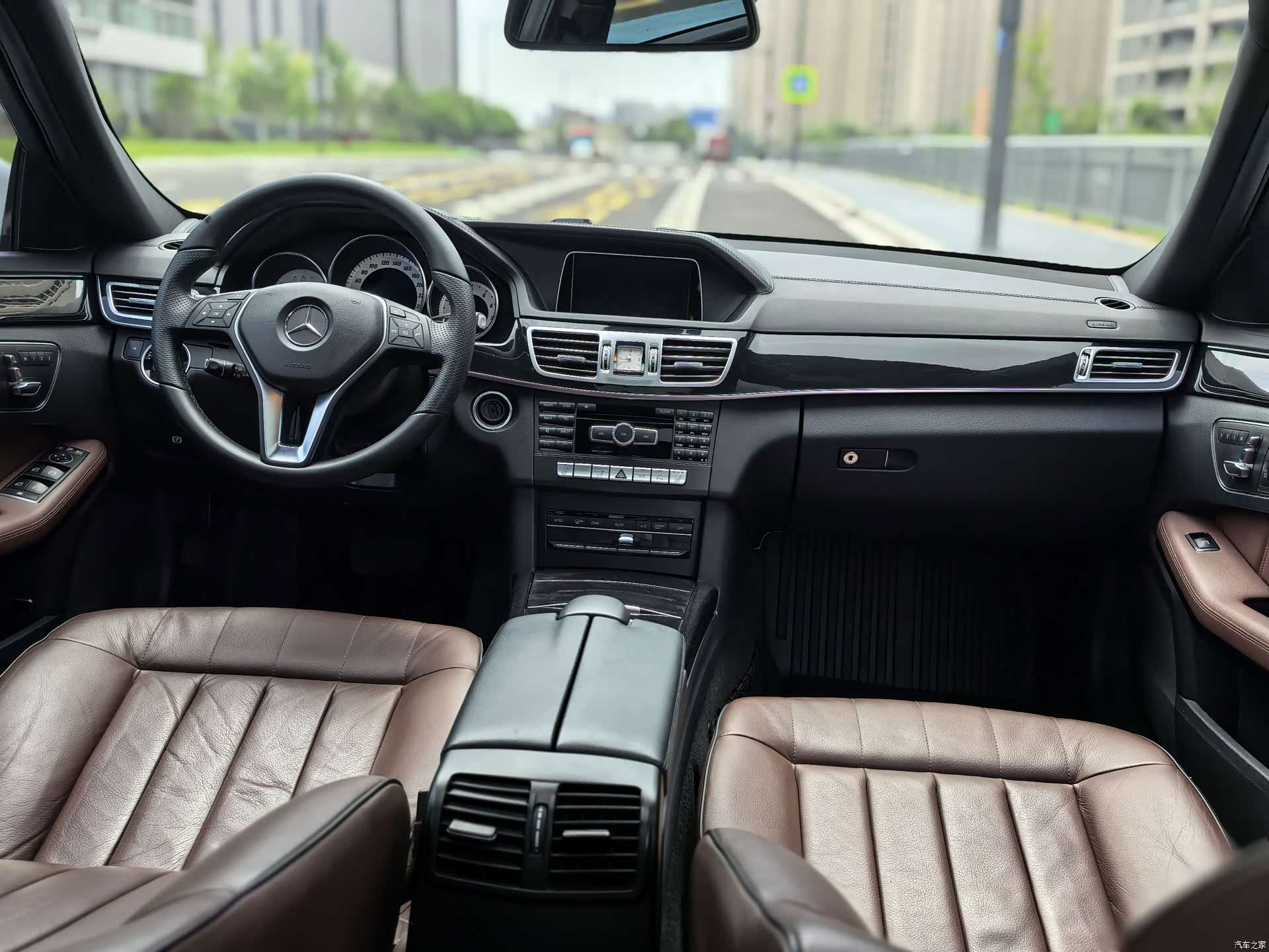 Mercedes-Benz E-Class, 2014 9