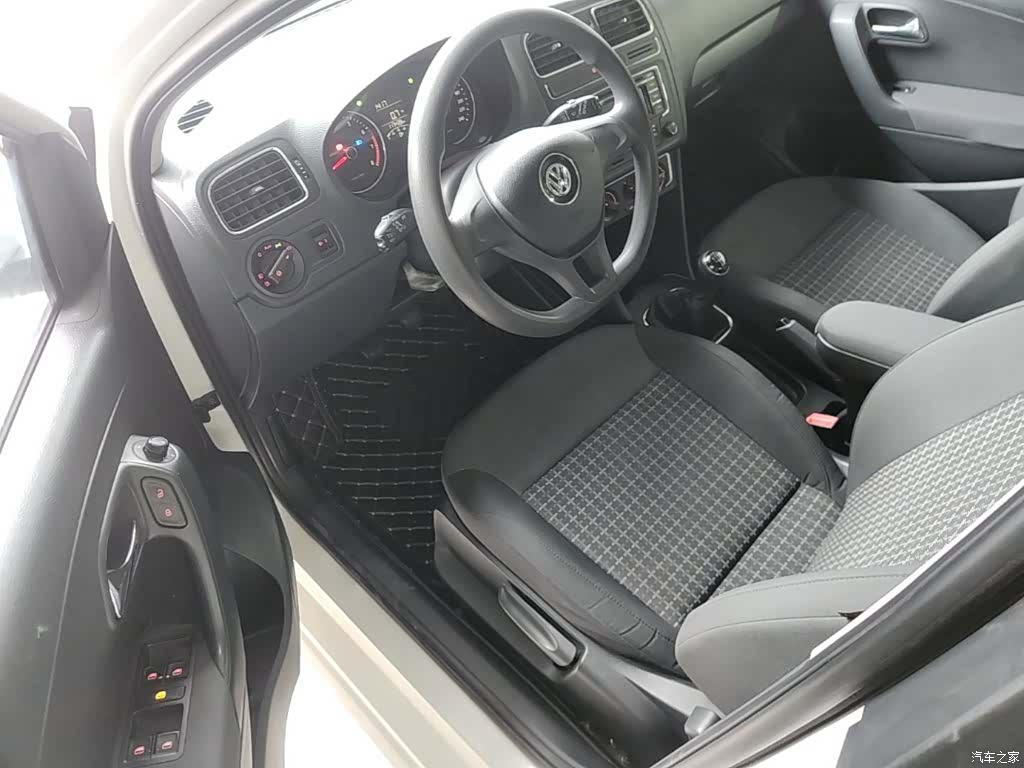 Volkswagen Polo, 2015 16