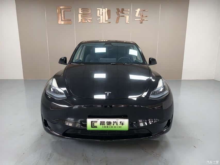 Tesla Model Y, 2023 2