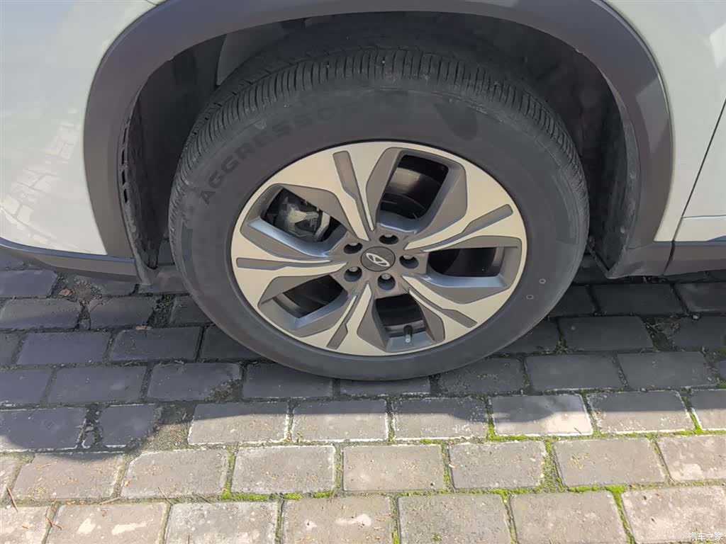 Chery Tiggo 8, 2024 23