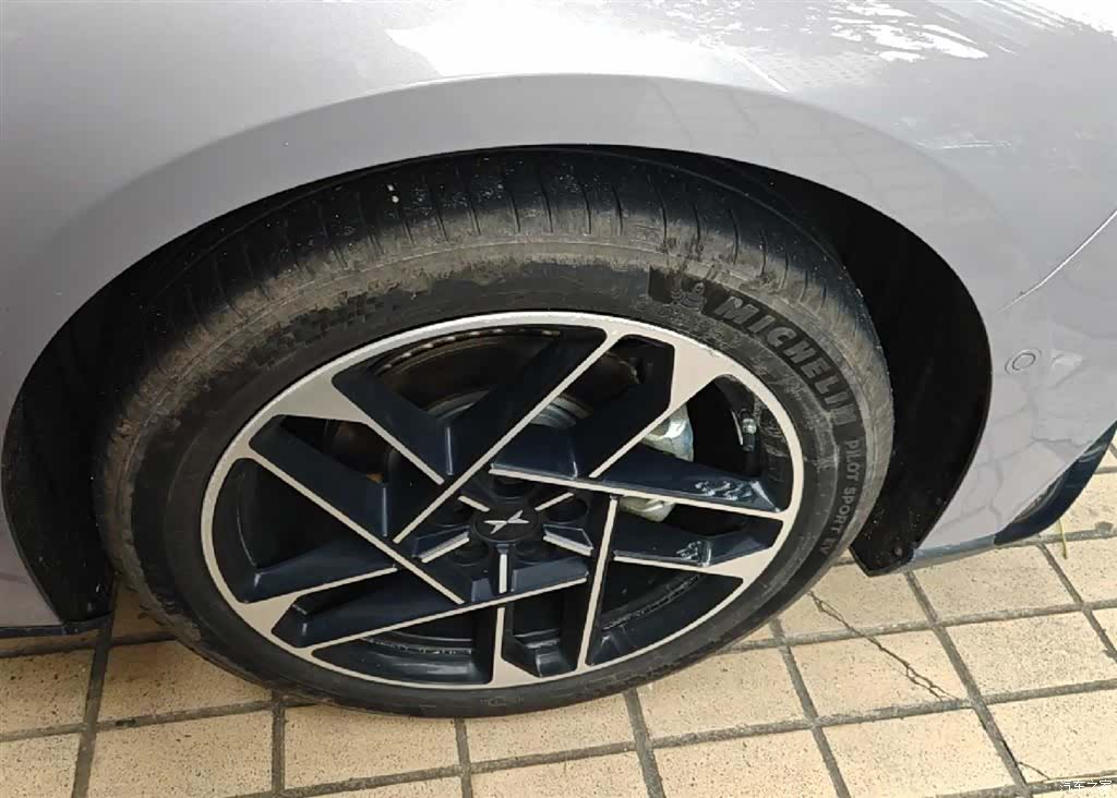 Xpeng P7, 2025 11