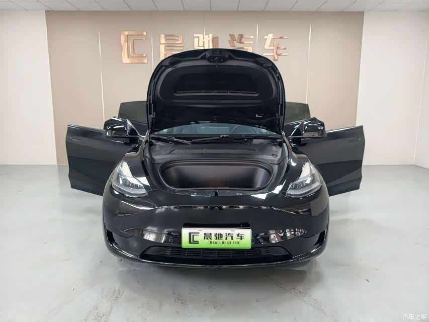 Tesla Model Y, 2023 15