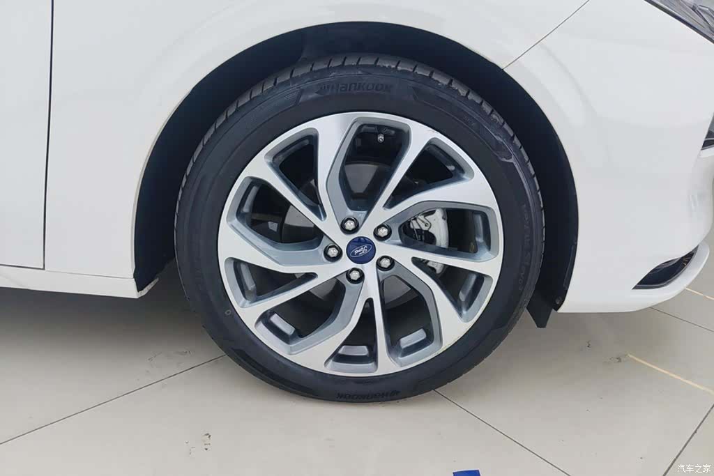 Ford Mondeo, 2023 6