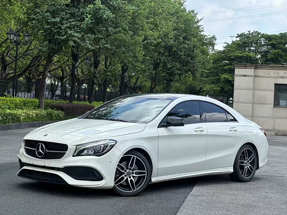 Mercedes-Benz CLA