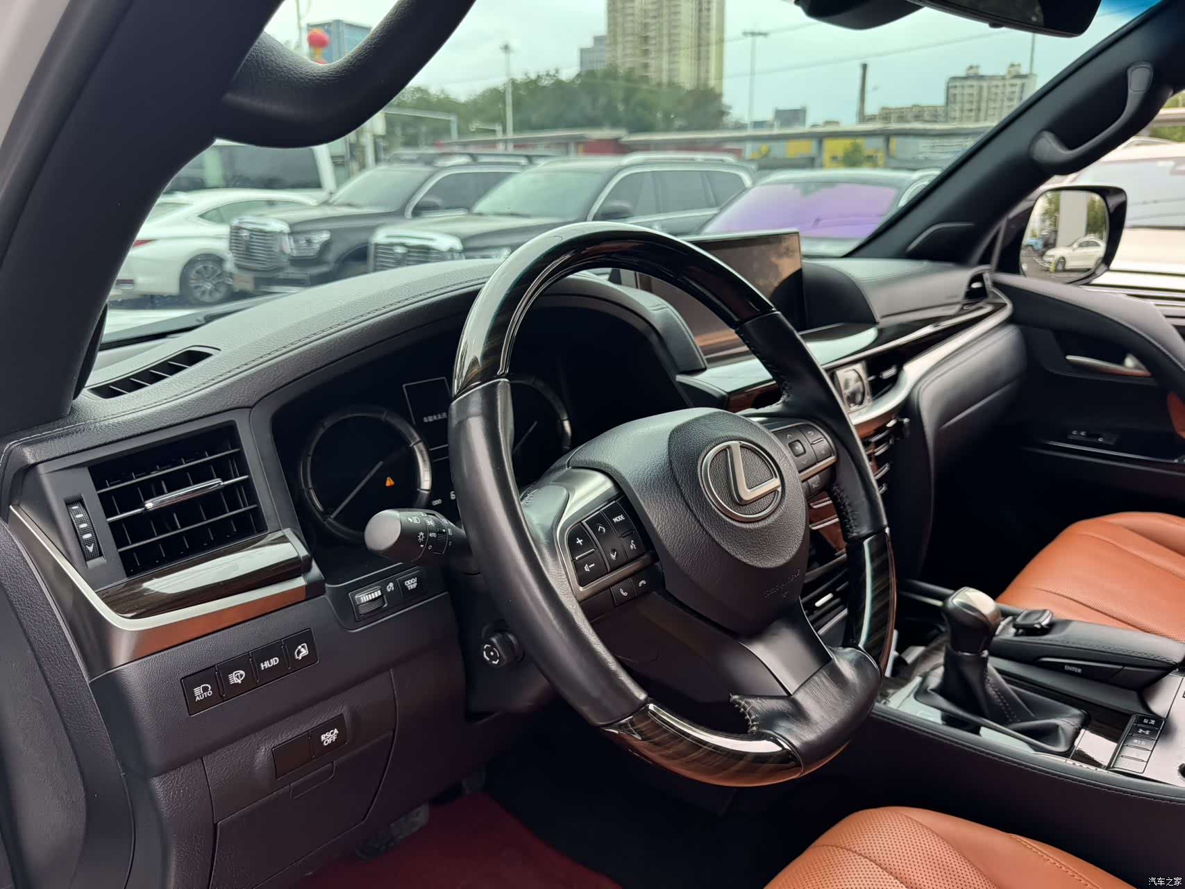 Lexus LX, 2020 все фото