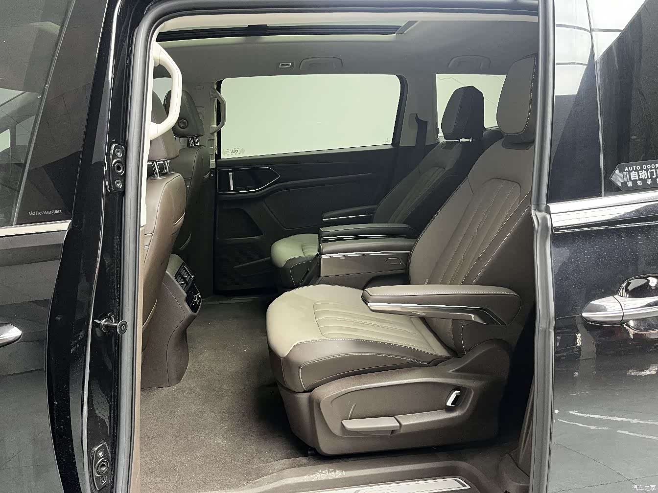 Volkswagen Viloran, 2025 все фото