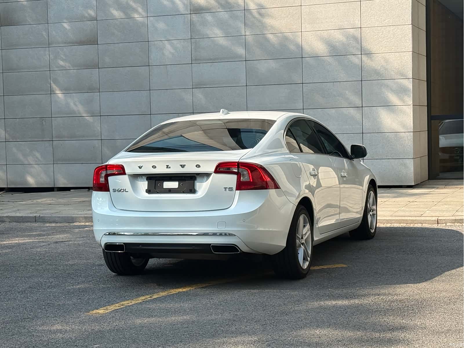 Volvo S60, 2015 17