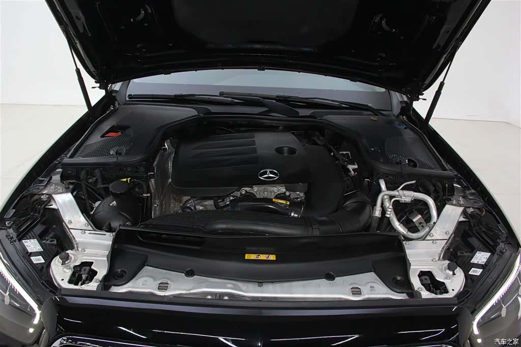 Mercedes-Benz E-Class, 2022 12