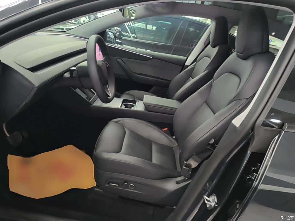 Tesla Model Y, 2025 15