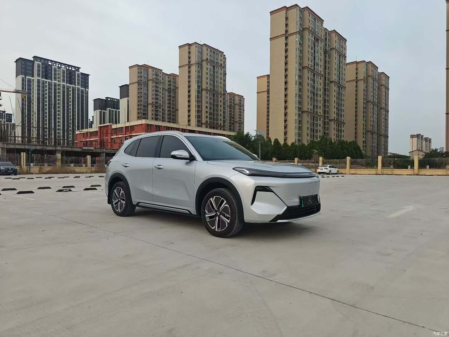 Geely 7, 2025 3