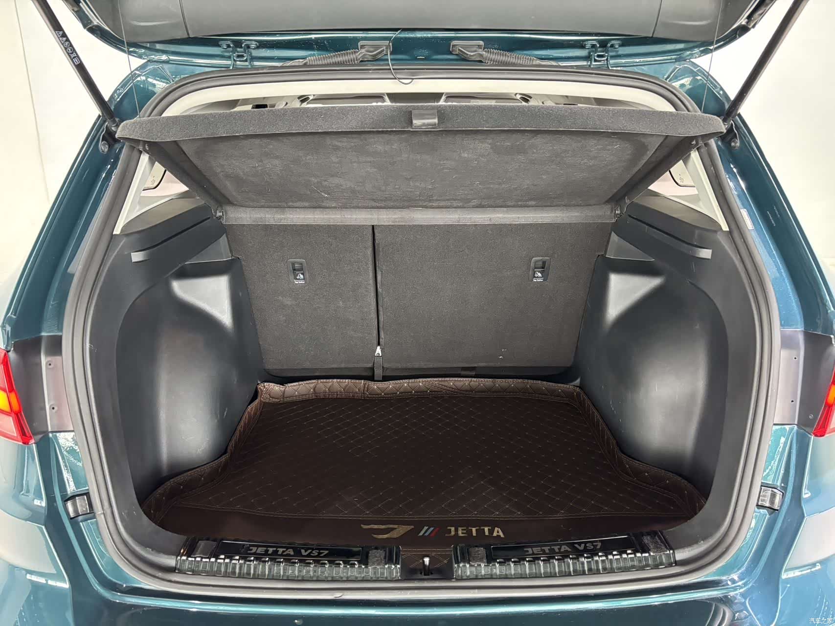 Volkswagen VS7, 2023 10