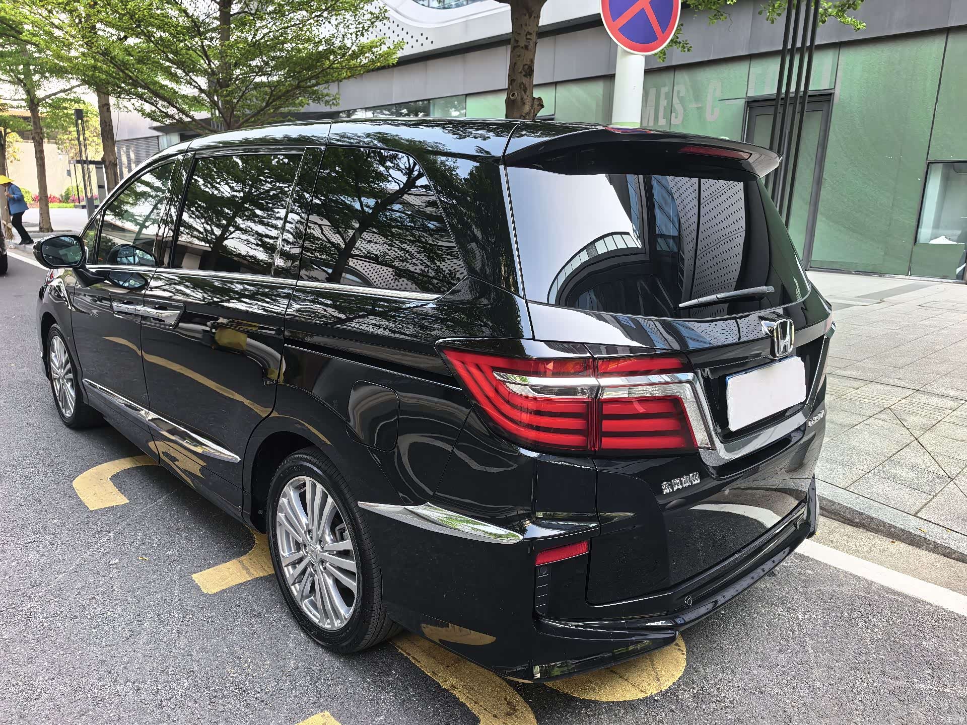 Honda Elysion, 2017 8