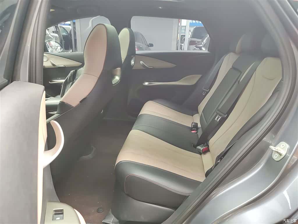 BYD Dolphin, 2023 17