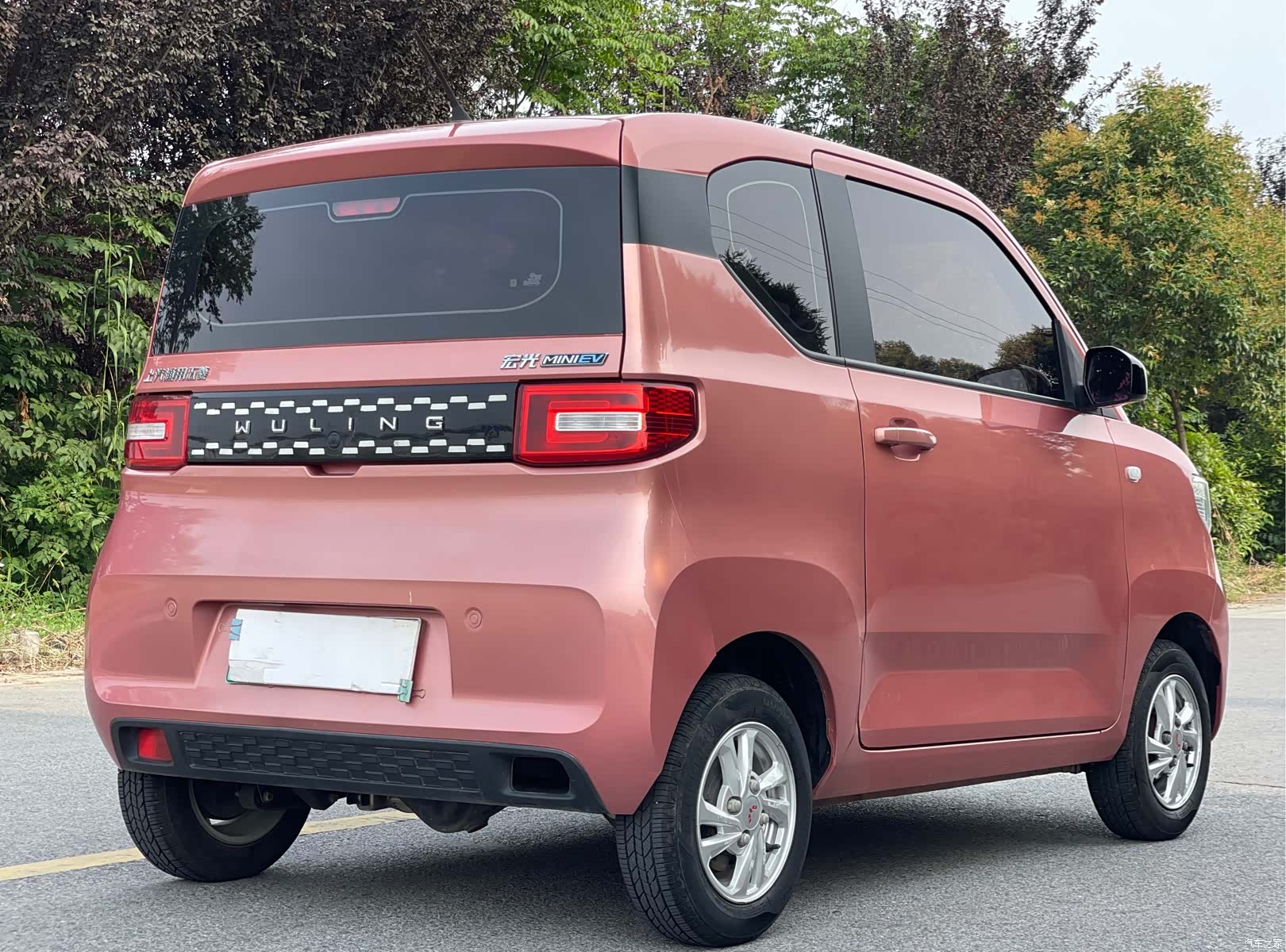 Wuling MINIEV, 2020 7