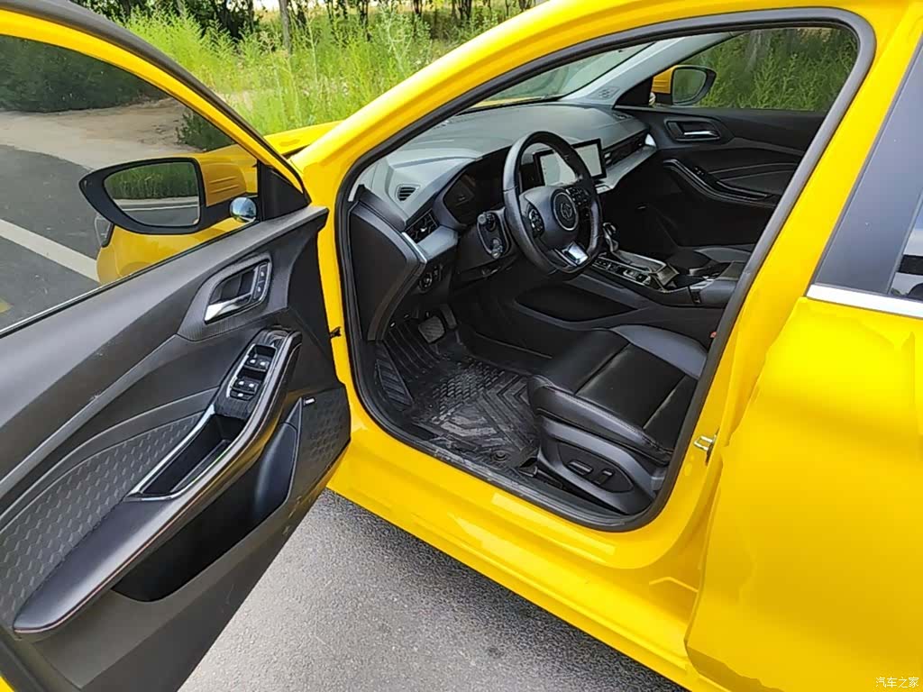 MG MG5, 2023 16