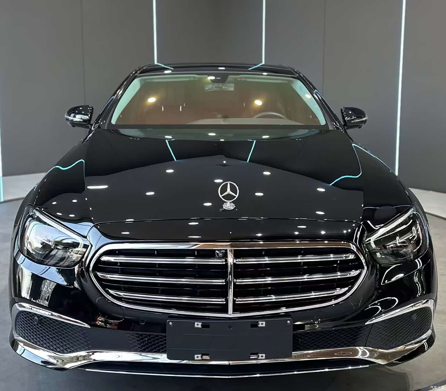 Mercedes-Benz E-Class, 2023 2