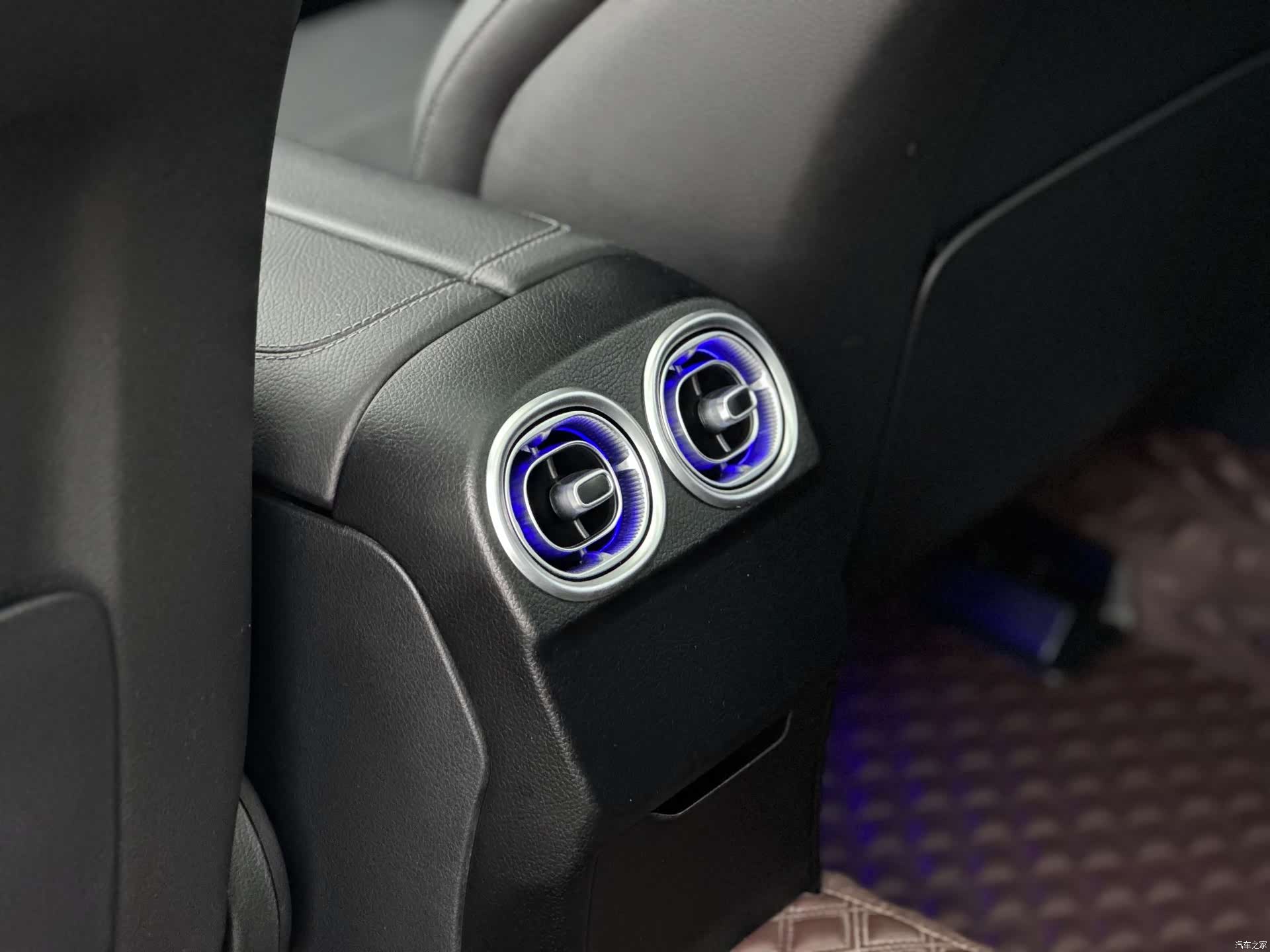 Mercedes-Benz C-Class, 2022 14