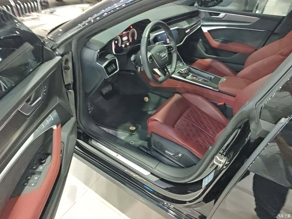 Audi A7L, 2025 16
