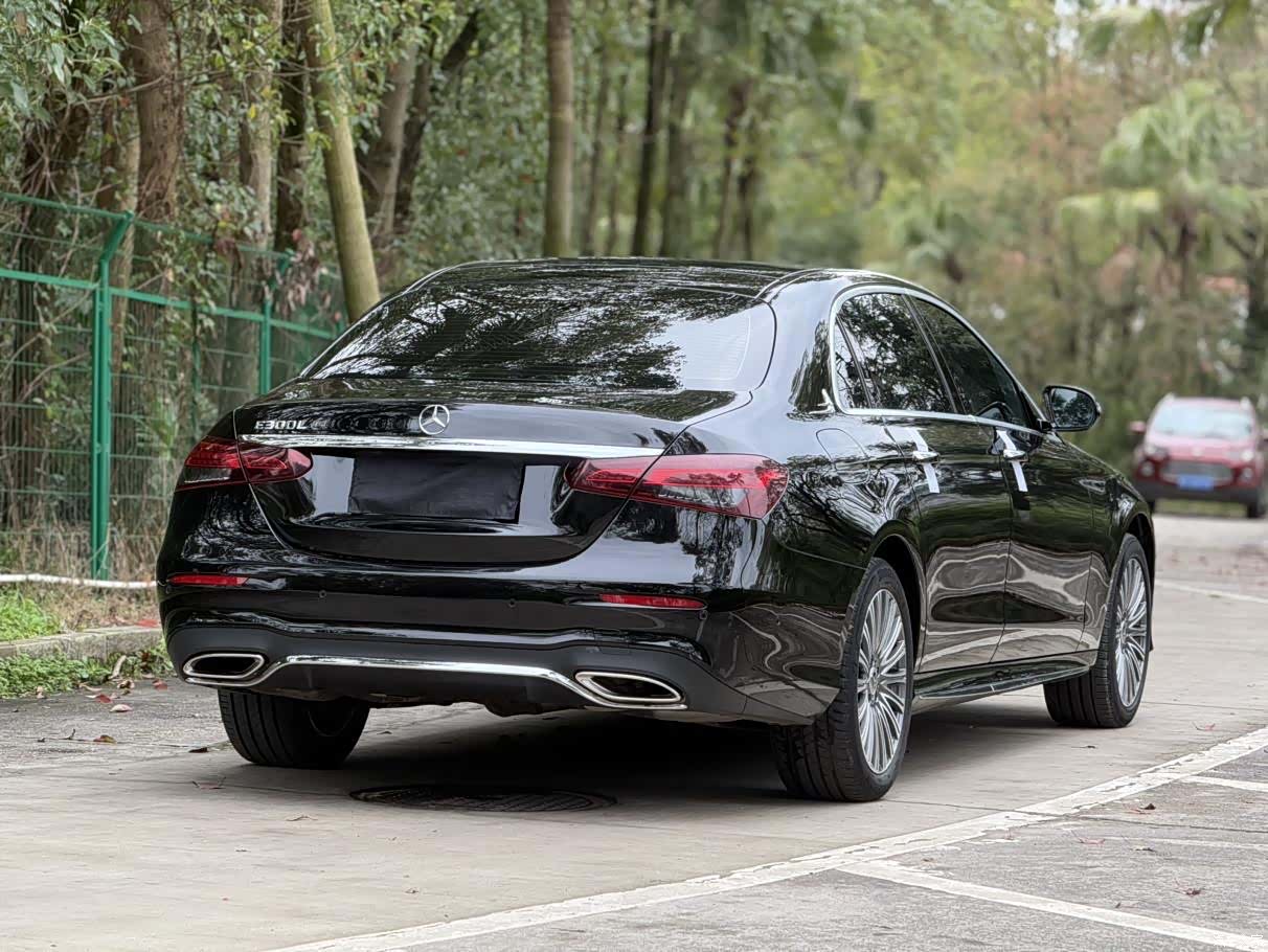 Mercedes-Benz E-Class, 2022 15