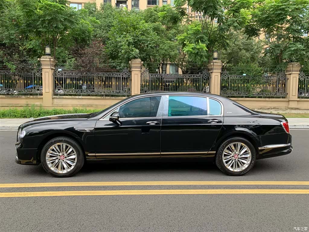 Bentley Flying Spur, 2010 7