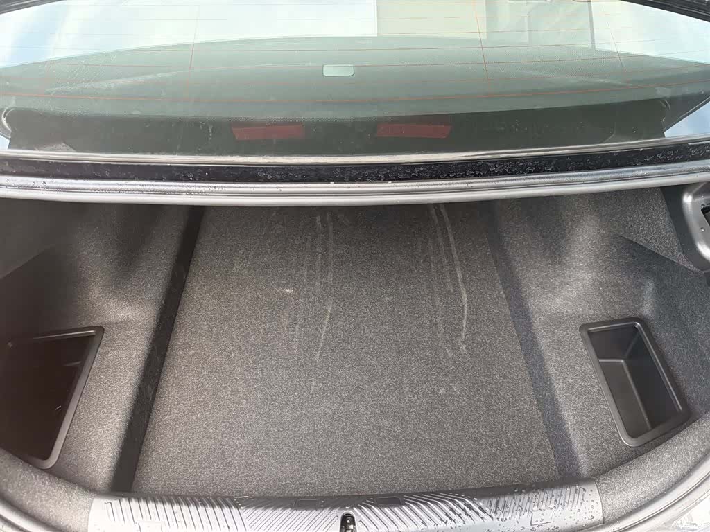BMW 5 Series, 2025 11
