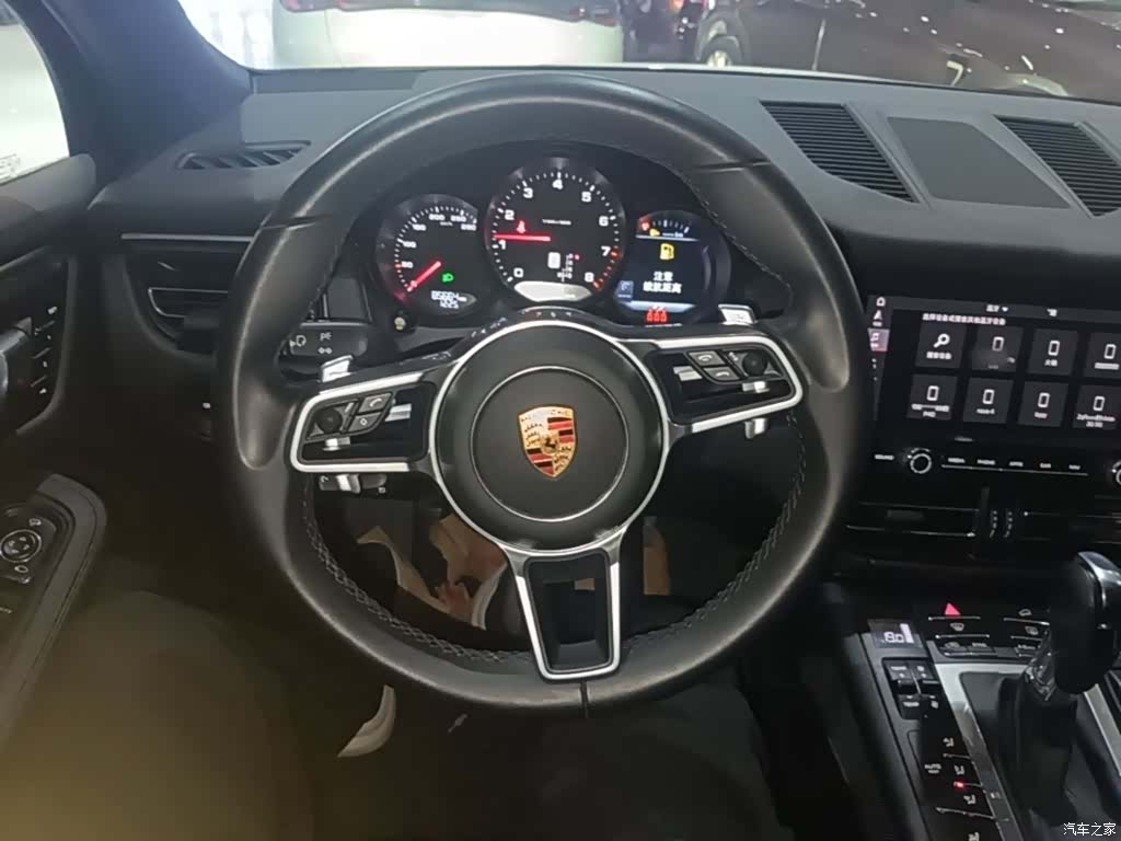 Porsche Macan, 2019 11