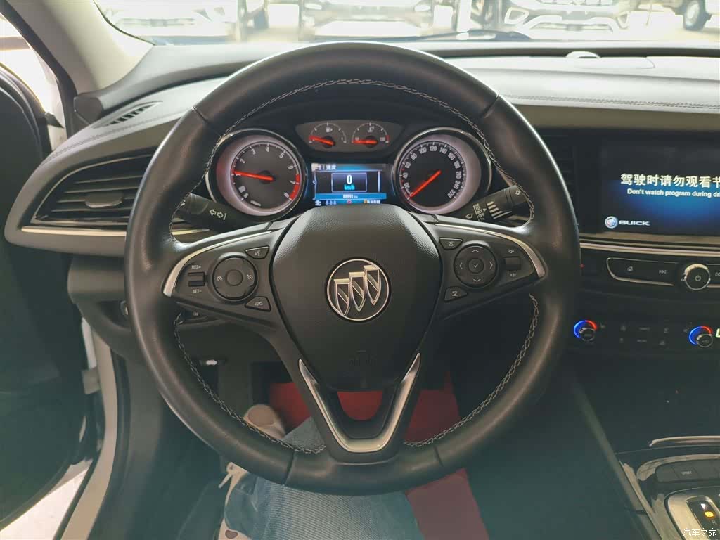 Buick Regal, 2020 4