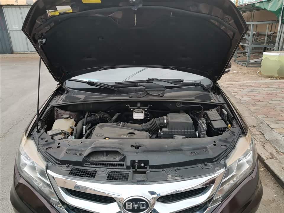 BYD S7