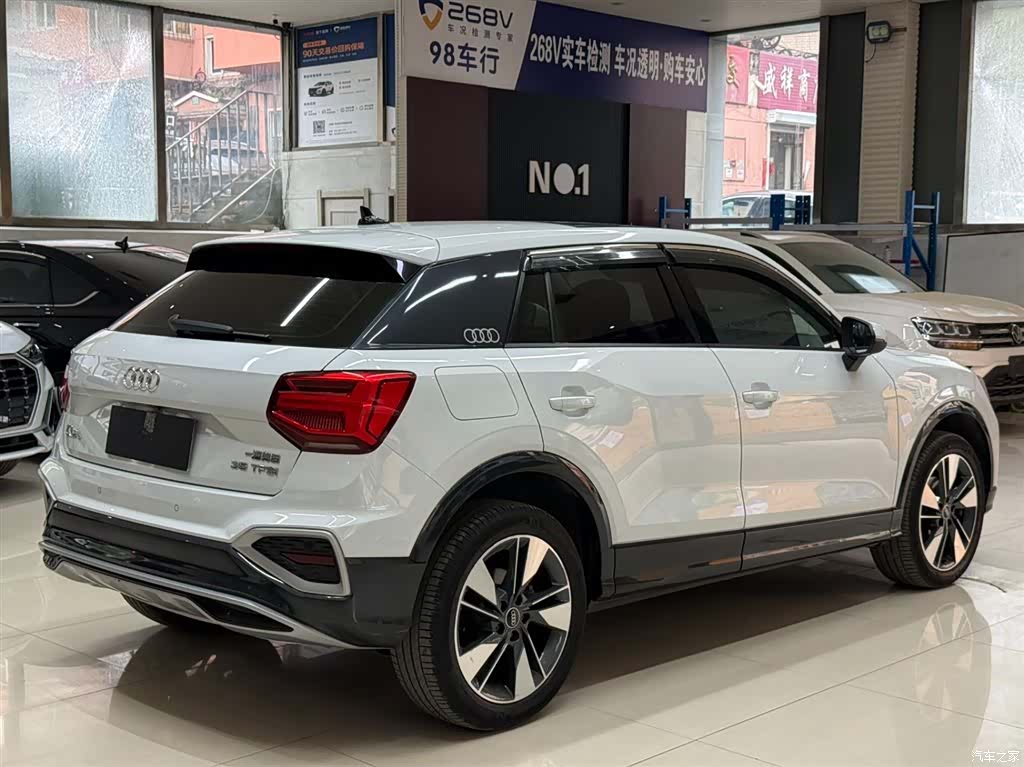 Audi Q2L, 2022 4
