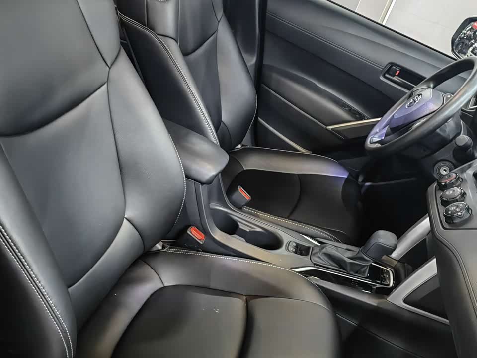 Toyota Corolla Sharp amplifier