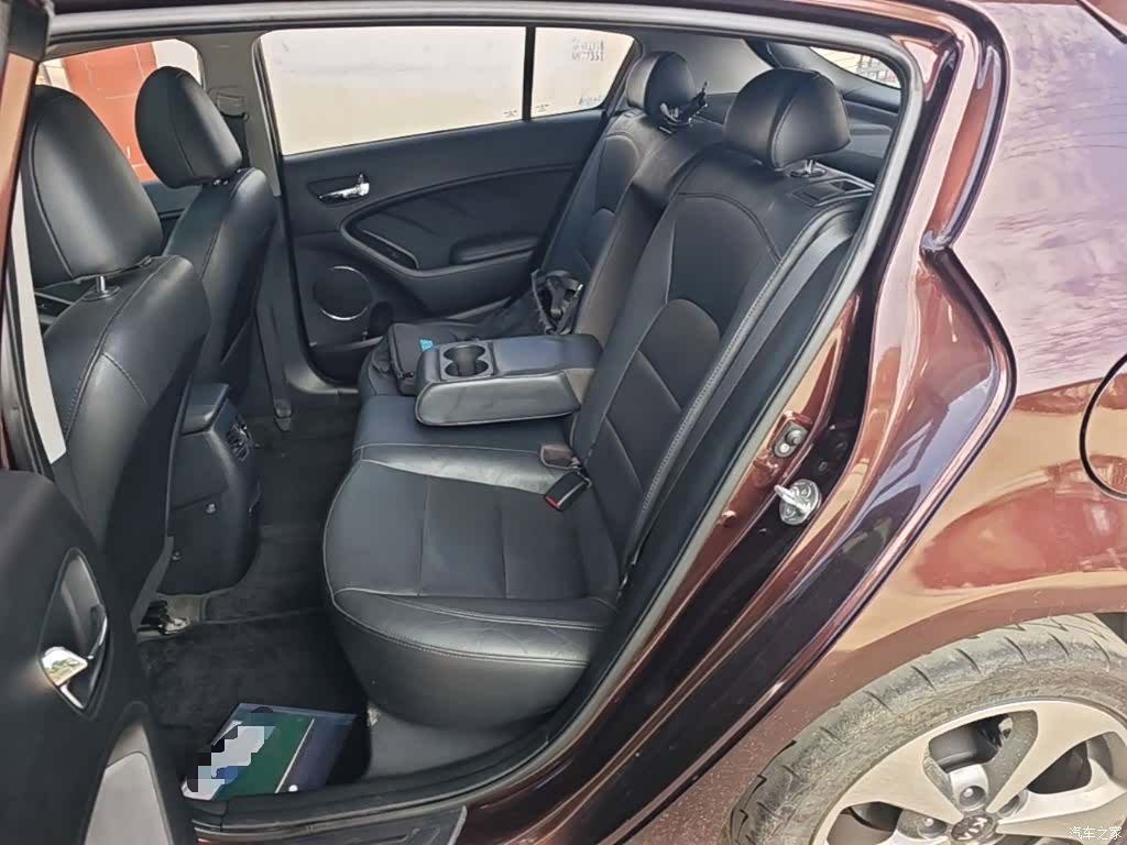 Kia K3, 2015 13