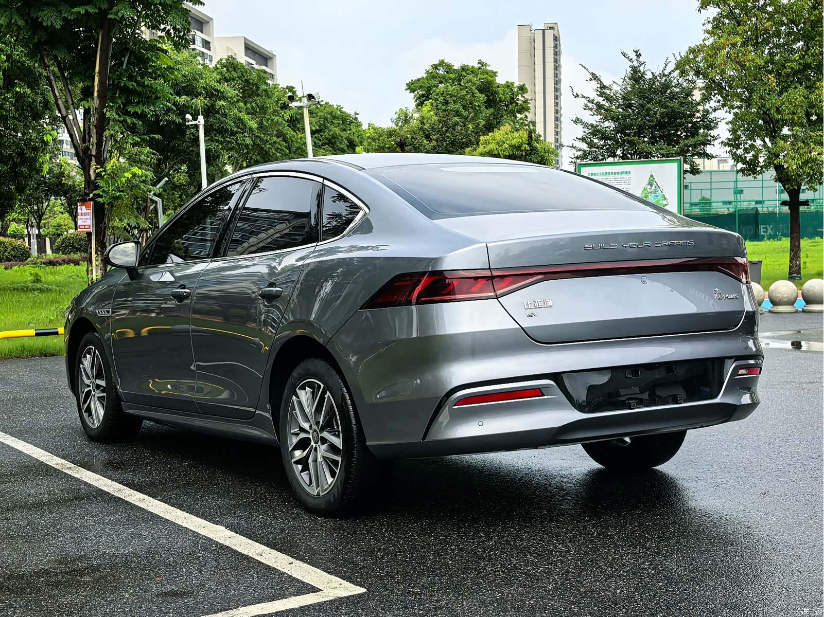 BYD Qin, 2025 12