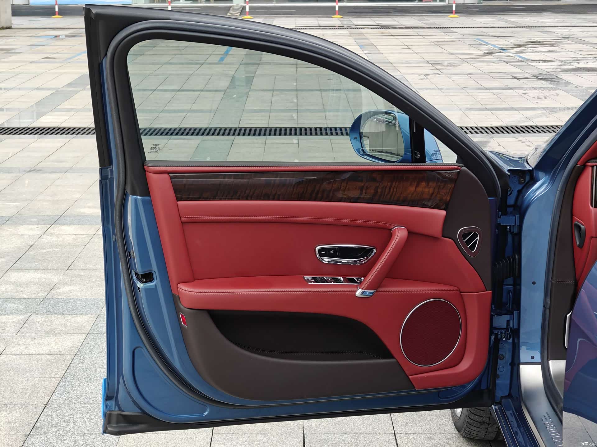 Bentley Flying Spur, 2018 19
