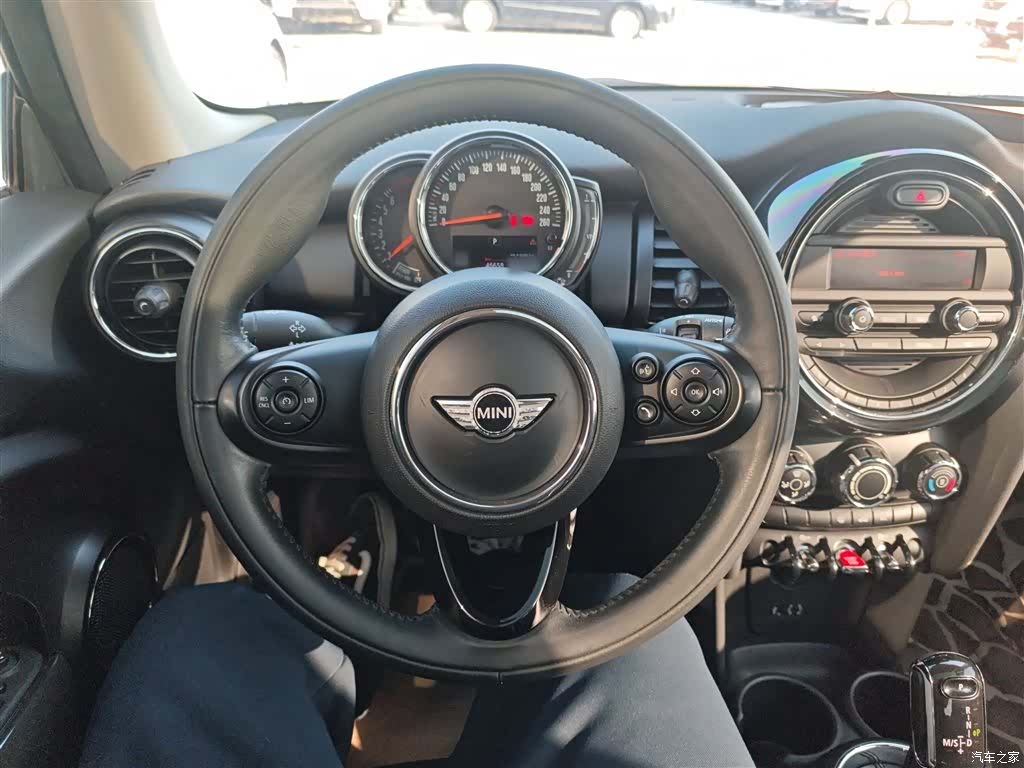 Mini ONE, 2018 все фото