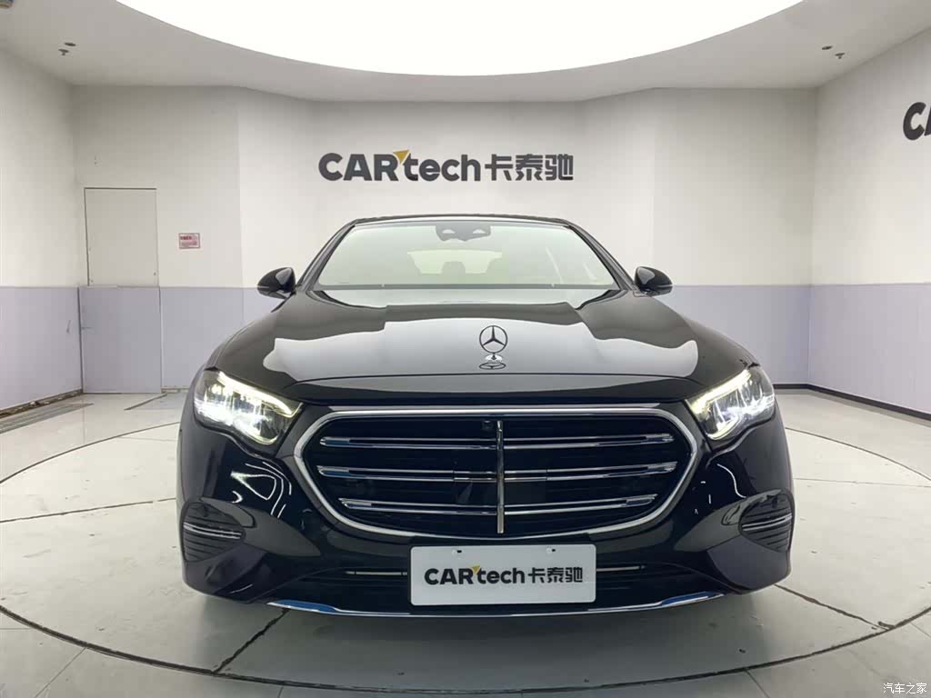 Mercedes-Benz E-Class, 2024 3