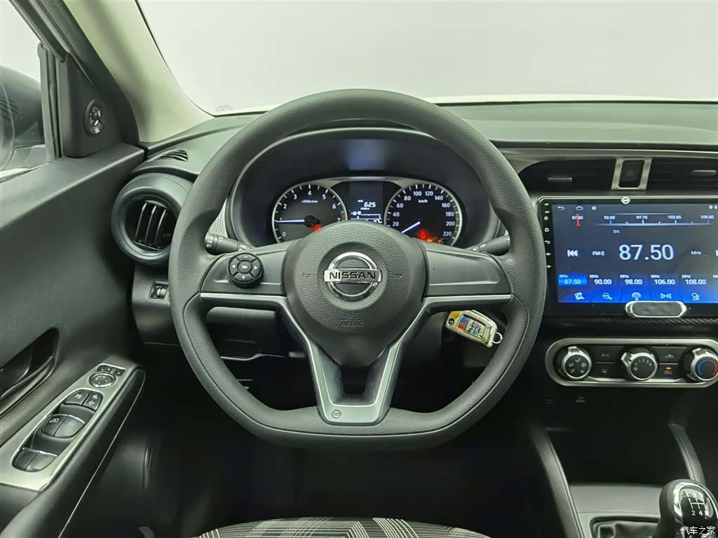 Nissan Kicks, 2020 11