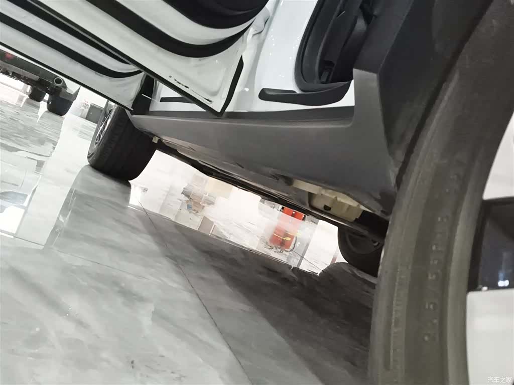 Geely Coolray, 2023 21