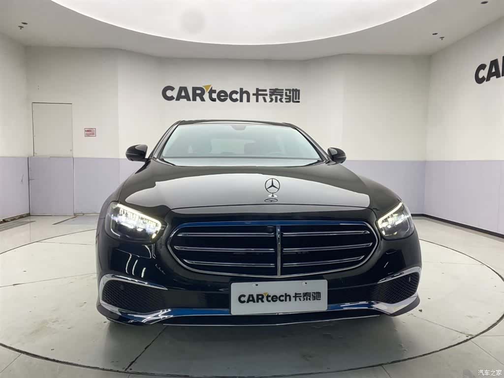 Mercedes-Benz E-Class, 2023 3